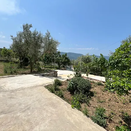 Titos Countryside Holiday home *